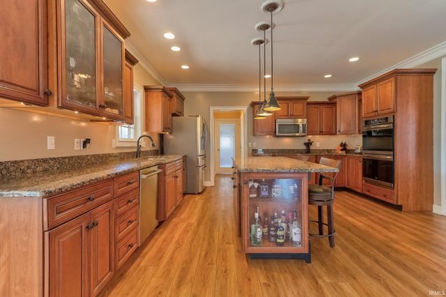 4530 Estate Drive, Newburgh, IN 47630