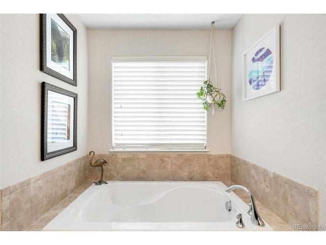 9145 Harlequin Cir, Frederick, CO 80504