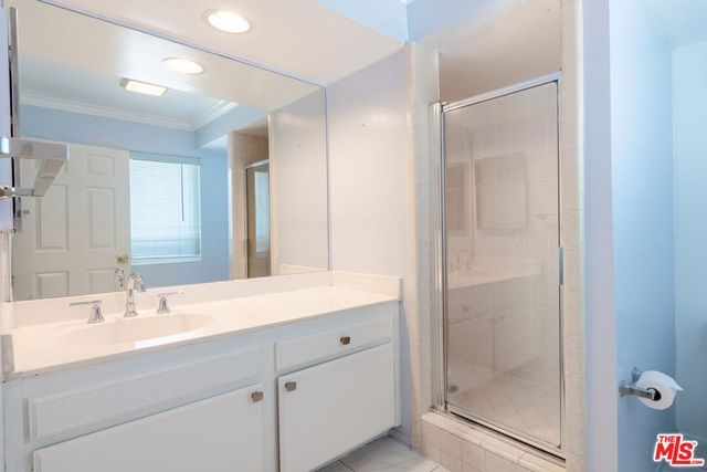 12416 Magnolia Boulevard 7, Valley Village, CA 91607