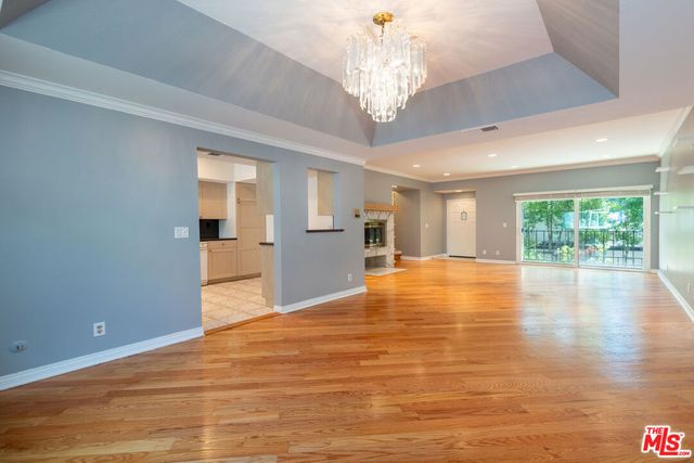 12416 Magnolia Boulevard 7, Valley Village, CA 91607