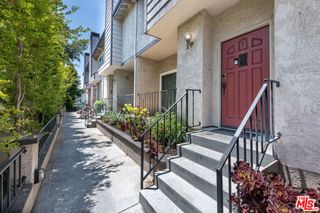 12416 Magnolia Boulevard 7, Valley Village, CA 91607