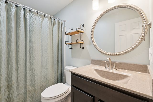 414 W Meadow Lane, Walcott, IA 52773