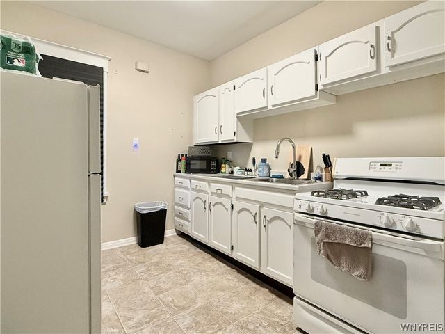 206 Saranac Avenue, Buffalo, NY 14216