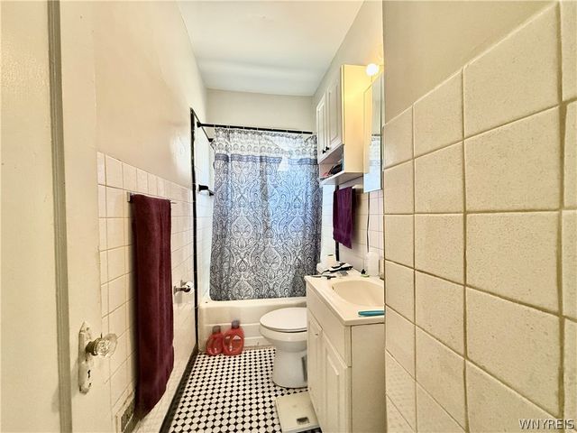 206 Saranac Avenue, Buffalo, NY 14216