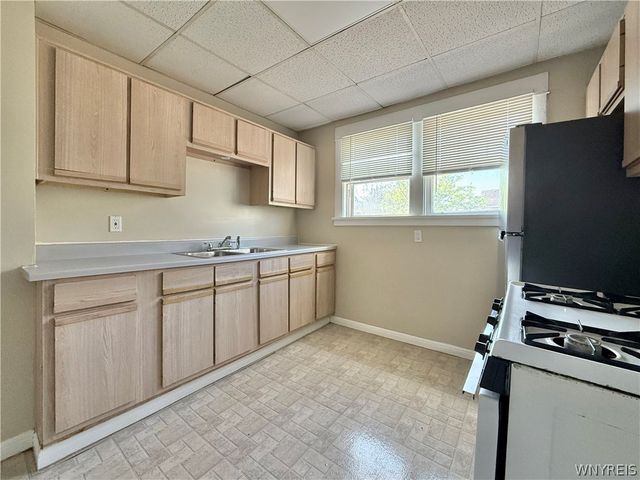 206 Saranac Avenue, Buffalo, NY 14216