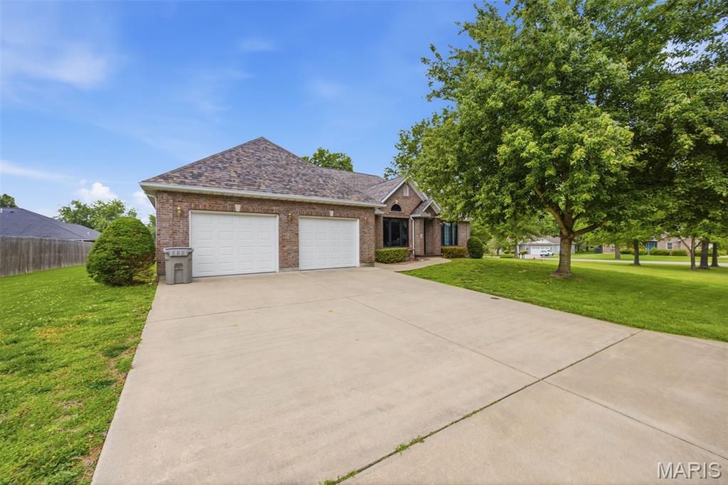 124 Meramec Drive, Farmington, MO 63640