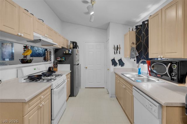 1401 North Michael Way 243, Las Vegas, NV 89108