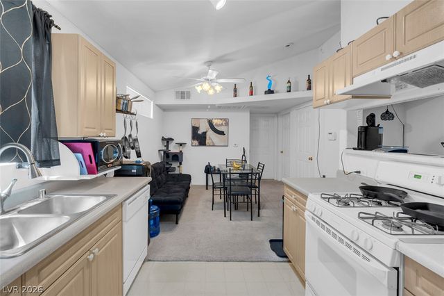 1401 North Michael Way 243, Las Vegas, NV 89108