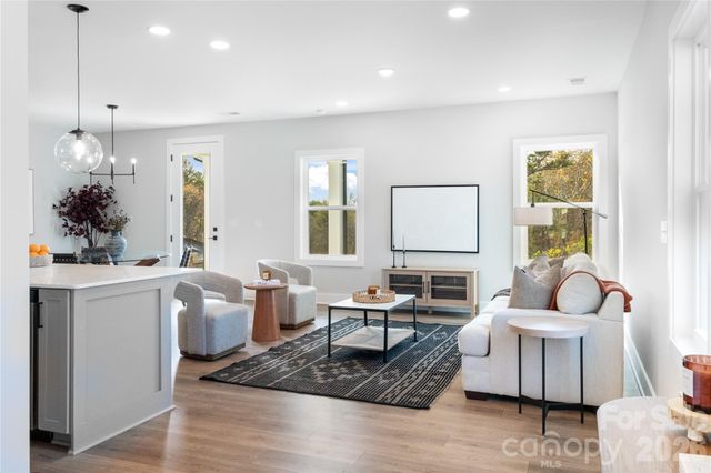 115 Chapel Crossing Lane 2, Weaverville, NC 28787