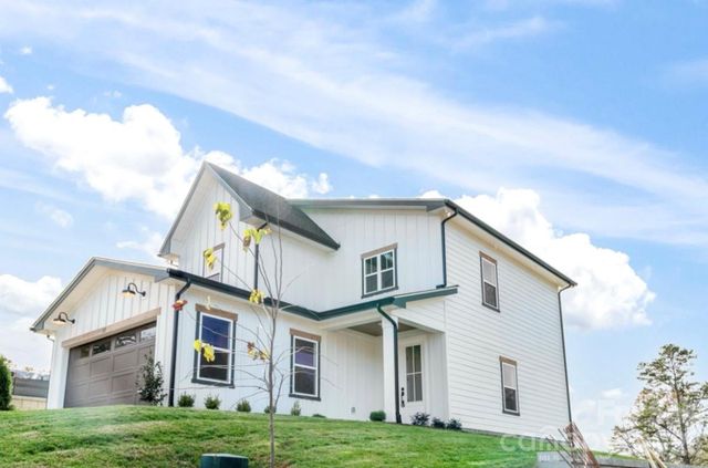 115 Chapel Crossing Lane 2, Weaverville, NC 28787