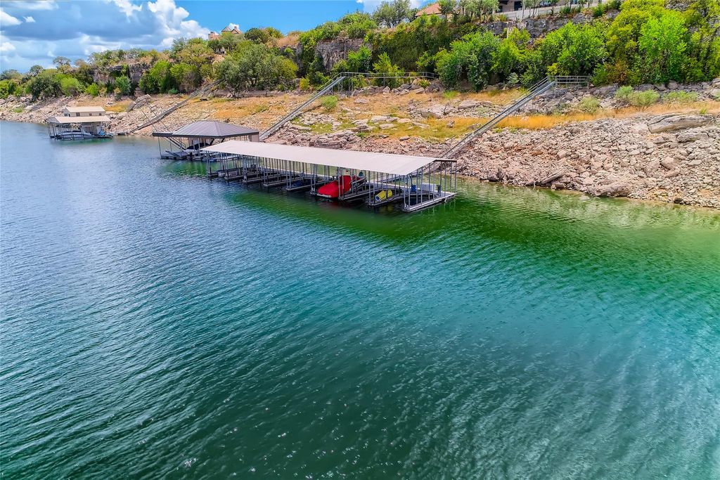 1603 Las Entradas DR, Spicewood, TX 78669