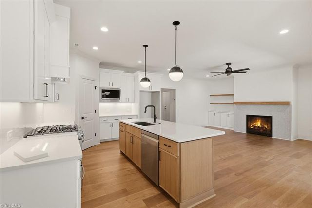 2737 Zuni Court, Winston-salem, NC 27106