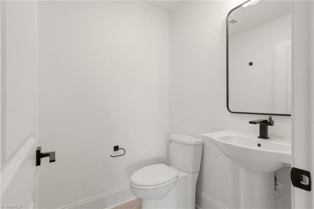 2737 Zuni Court, Winston-salem, NC 27106