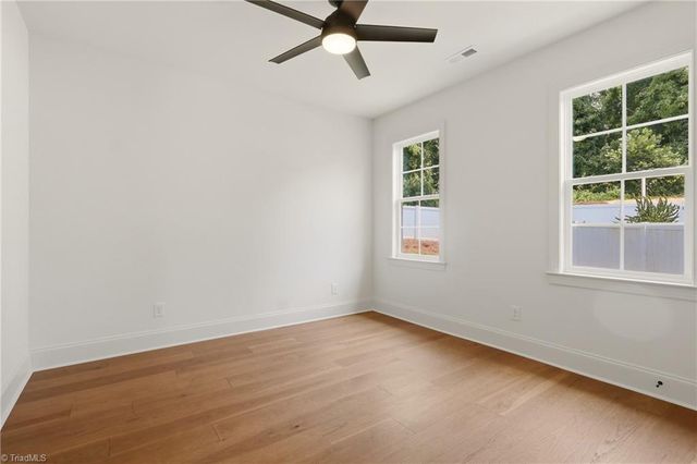 2737 Zuni Court, Winston-salem, NC 27106