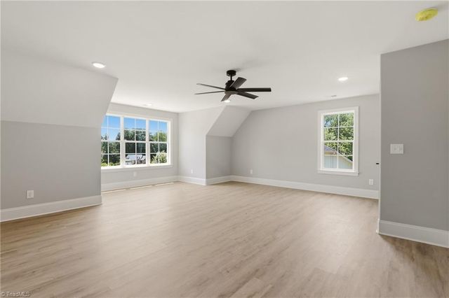 2737 Zuni Court, Winston-salem, NC 27106
