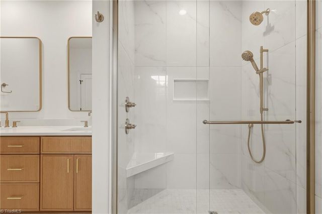 2737 Zuni Court, Winston-salem, NC 27106