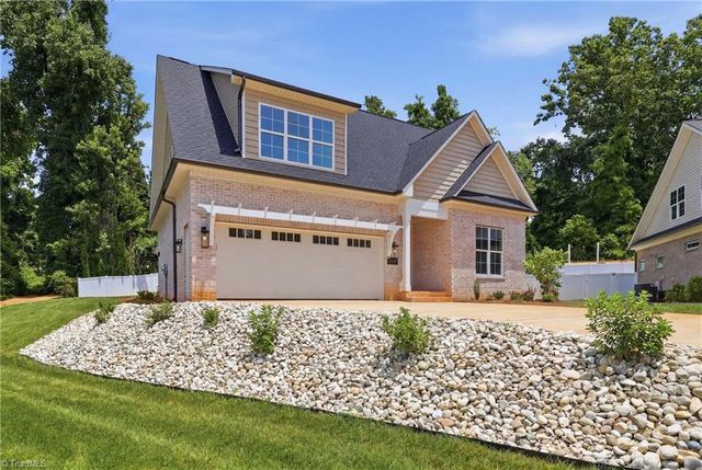 2737 Zuni Court, Winston-salem, NC 27106