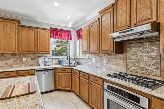 5804 Silver Leaf Drive, Mckinney, TX 75070