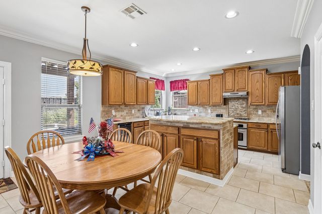 5804 Silver Leaf Drive, Mckinney, TX 75070