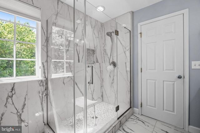 25 GLACIER DR, Berlin, NJ 08009