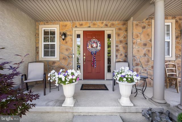 25 GLACIER DR, Berlin, NJ 08009