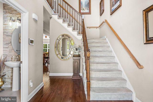 25 GLACIER DR, Berlin, NJ 08009
