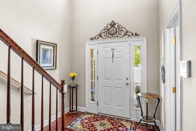 25 GLACIER DR, Berlin, NJ 08009
