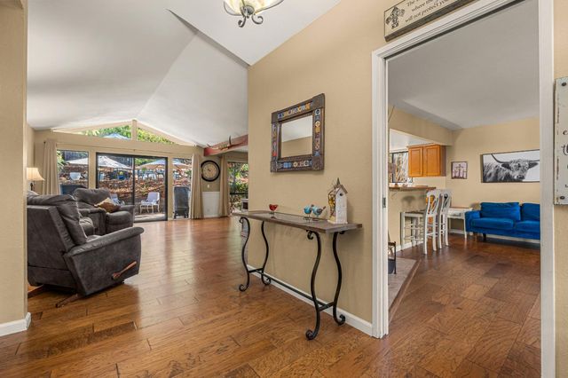 3425 Santos Ct, Cameron Park, CA 95682