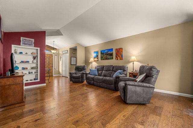 3425 Santos Ct, Cameron Park, CA 95682