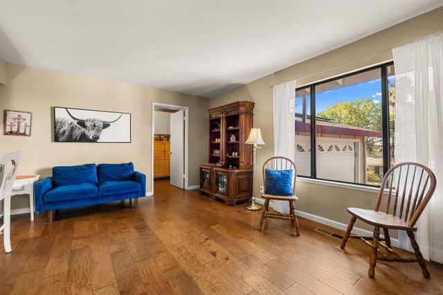 3425 Santos Ct, Cameron Park, CA 95682