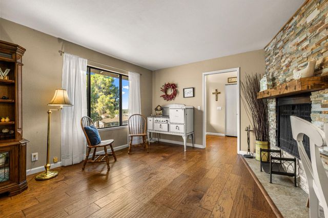 3425 Santos Ct, Cameron Park, CA 95682