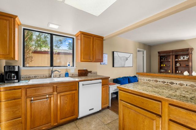 3425 Santos Ct, Cameron Park, CA 95682
