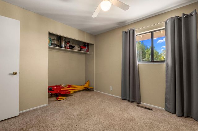 3425 Santos Ct, Cameron Park, CA 95682