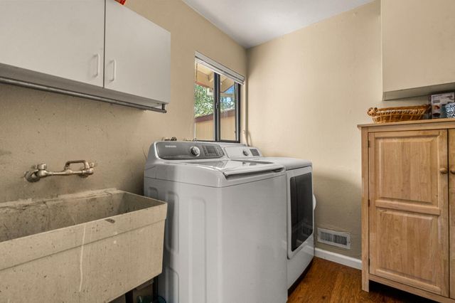 3425 Santos Ct, Cameron Park, CA 95682