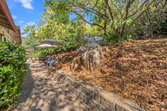 3425 Santos Ct, Cameron Park, CA 95682