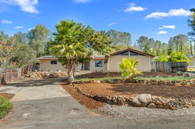 3425 Santos Ct, Cameron Park, CA 95682