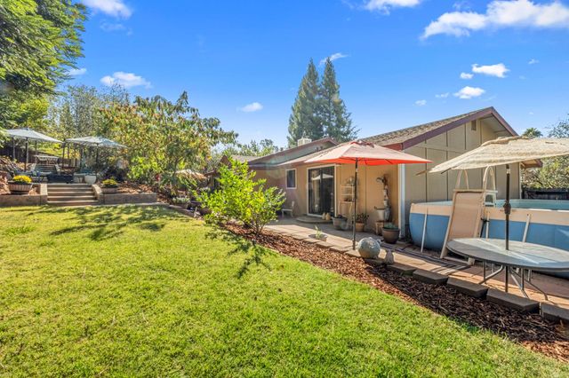 3425 Santos Ct, Cameron Park, CA 95682