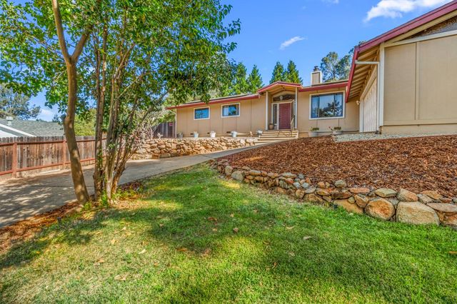 3425 Santos Ct, Cameron Park, CA 95682