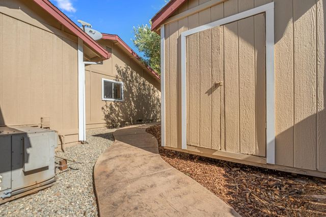 3425 Santos Ct, Cameron Park, CA 95682