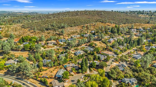 3425 Santos Ct, Cameron Park, CA 95682