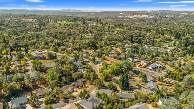 3425 Santos Ct, Cameron Park, CA 95682