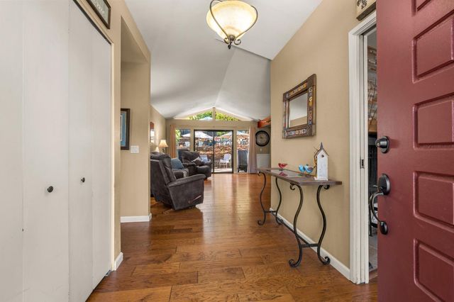 3425 Santos Ct, Cameron Park, CA 95682