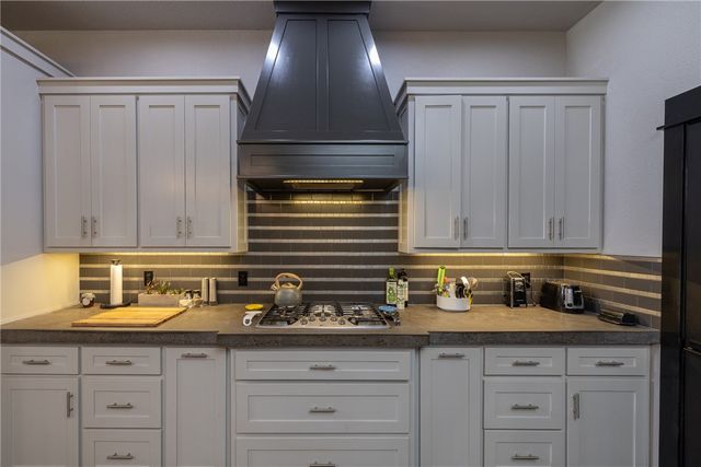 212 Madison 7308, Huntsville, AR 72740