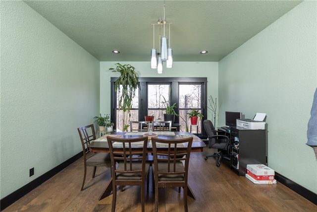 212 Madison 7308, Huntsville, AR 72740