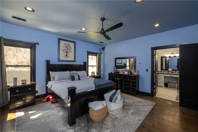 212 Madison 7308, Huntsville, AR 72740