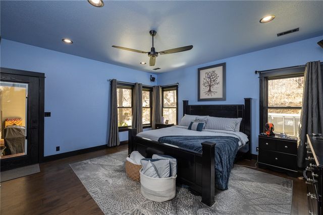 212 Madison 7308, Huntsville, AR 72740