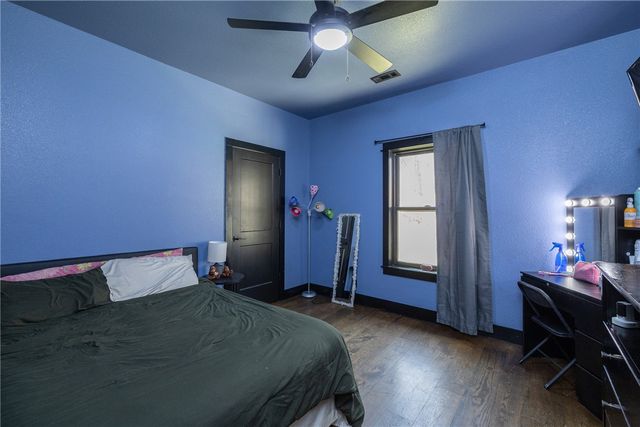 212 Madison 7308, Huntsville, AR 72740