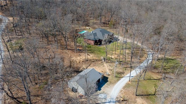 212 Madison 7308, Huntsville, AR 72740