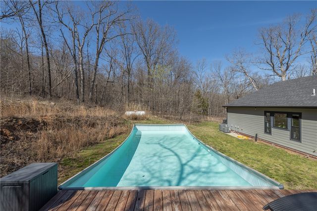 212 Madison 7308, Huntsville, AR 72740