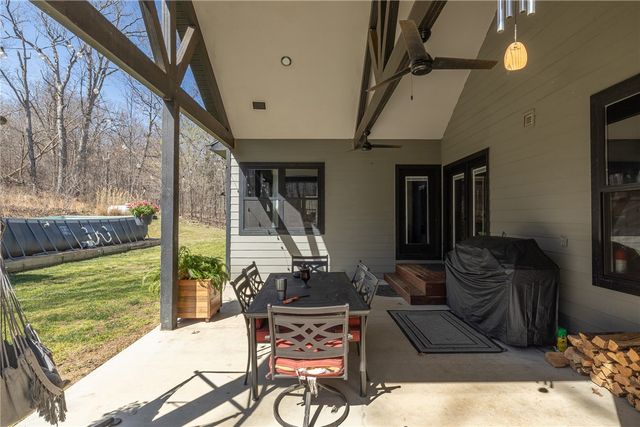 212 Madison 7308, Huntsville, AR 72740